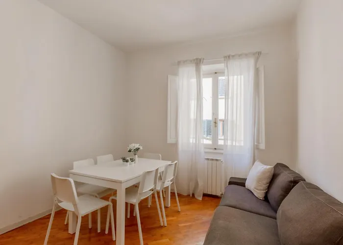 Guesthost - Ponte Vecchio Charming * Florenz