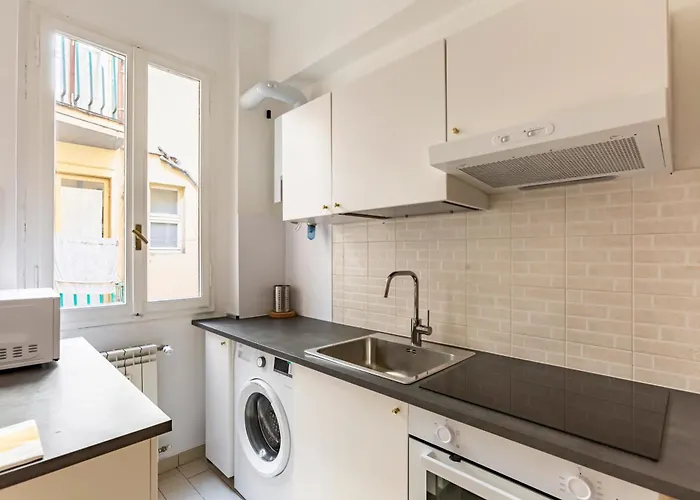 Guesthost - Ponte Vecchio Charming Apartment Florenz