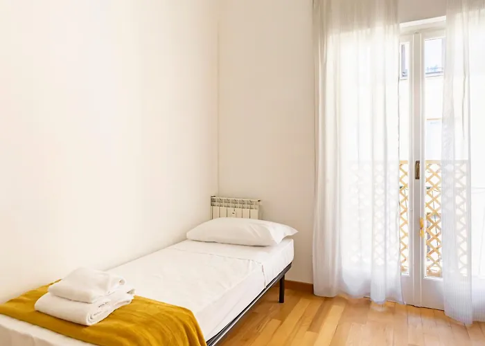 Guesthost - Ponte Vecchio Charming Apartment