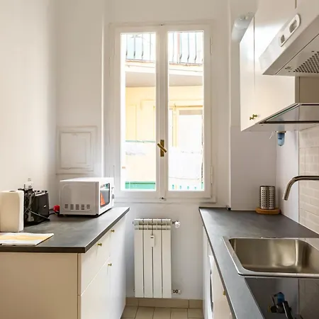 Guesthost - Ponte Vecchio Charming Apartment *